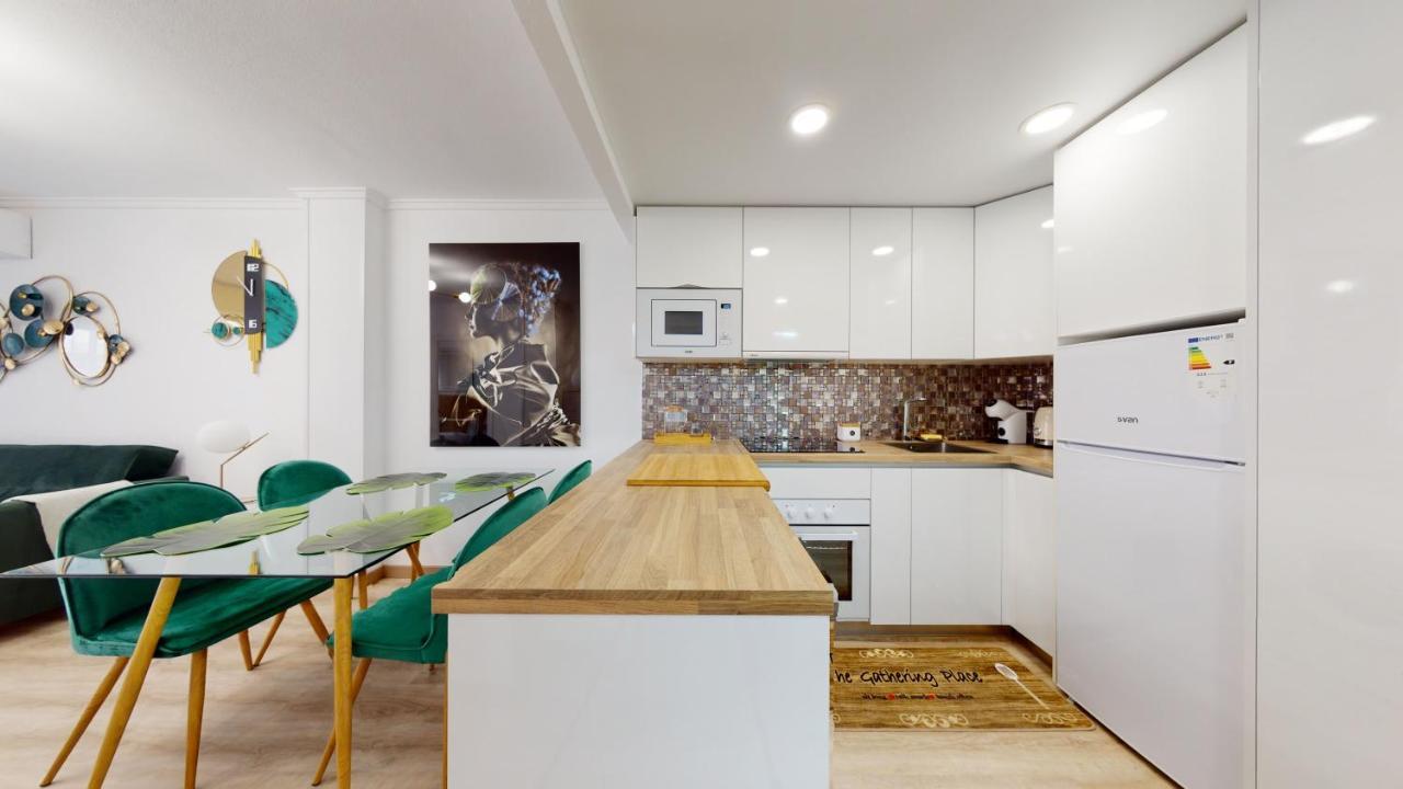 Pedro Lorca Apartment ตอร์เรเวียคา ภายนอก รูปภาพ