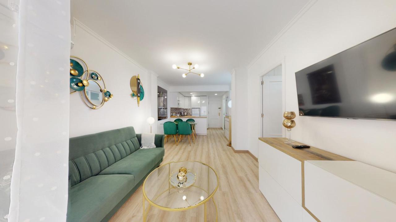 Pedro Lorca Apartment ตอร์เรเวียคา ภายนอก รูปภาพ